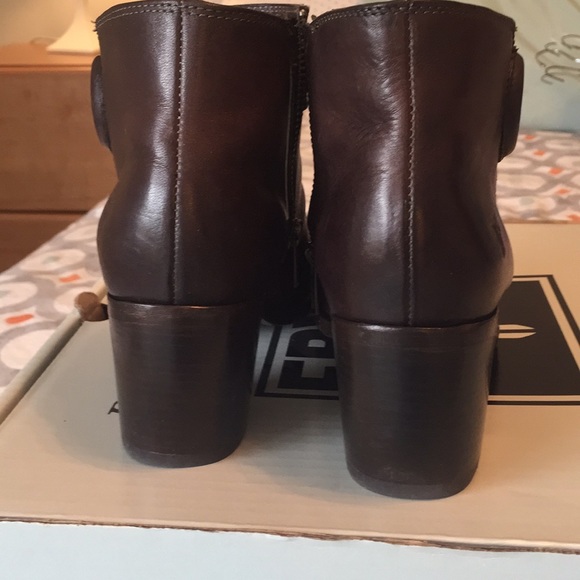Frye Short Boot - Picture 4 of 7